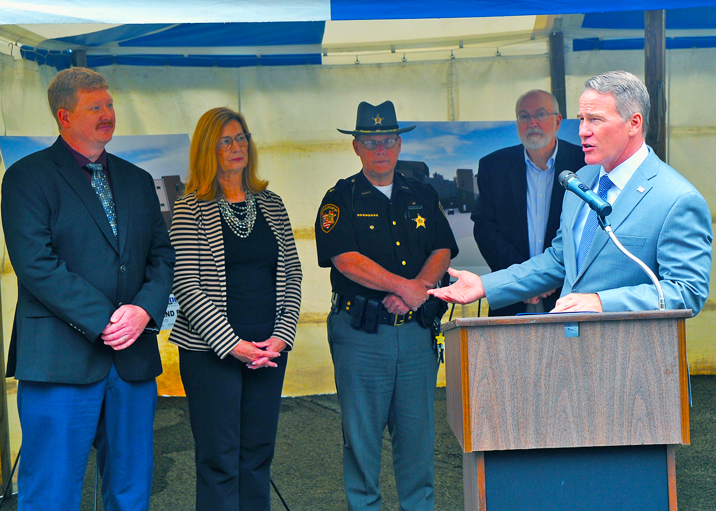 Photo of Wayne County Commissioners, Sheriff, Lt. Gov. Husted